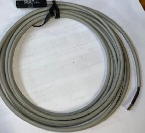 Közelítéskapcsoló, 3-eres, 2,5m kábellel, 10-30V, AC/DC, NO, PNP, ledes, 5m
